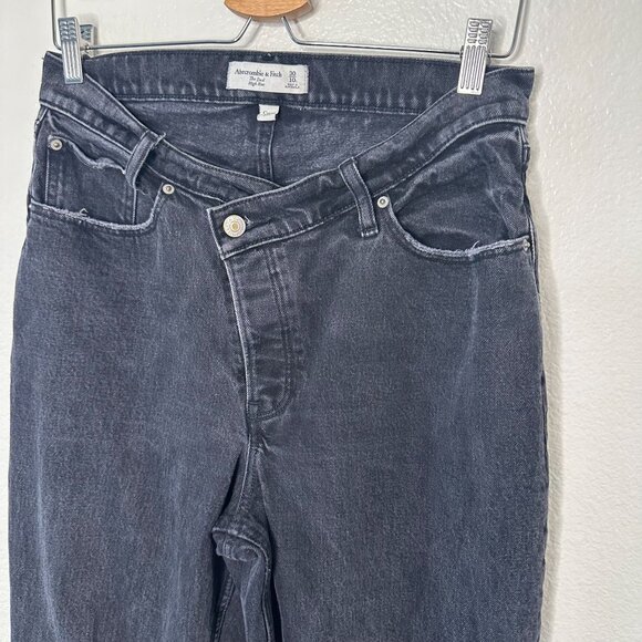 Abercrombie & Fitch Dad High Rise V Waist Jeans Curve Crossover Black 10 - Picture 2 of 6